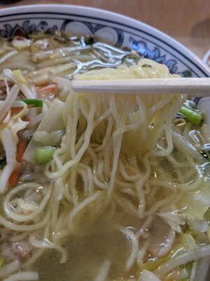 ラーメンの麺は細目