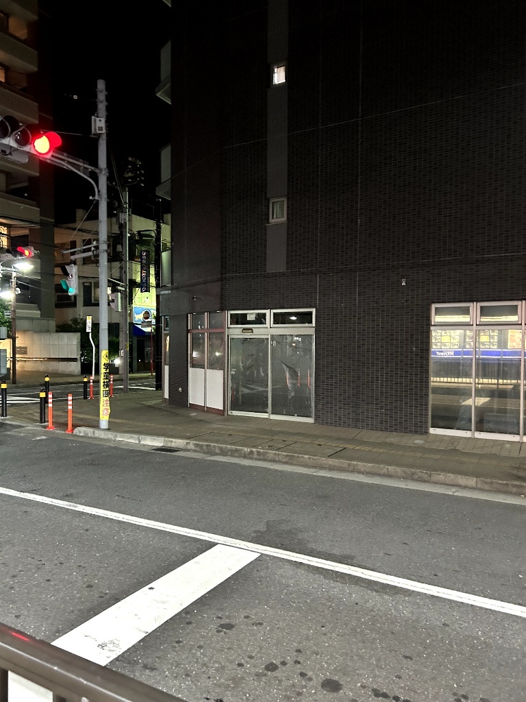 いつの間にか、セブンイレブン市川駅南口店が閉店していた。